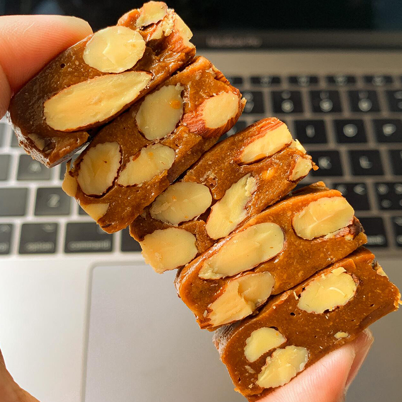 巴旦木海盐太妃糖杏仁结婚糖果喜糖办公室好吃的网红零食休闲小吃 - 图2