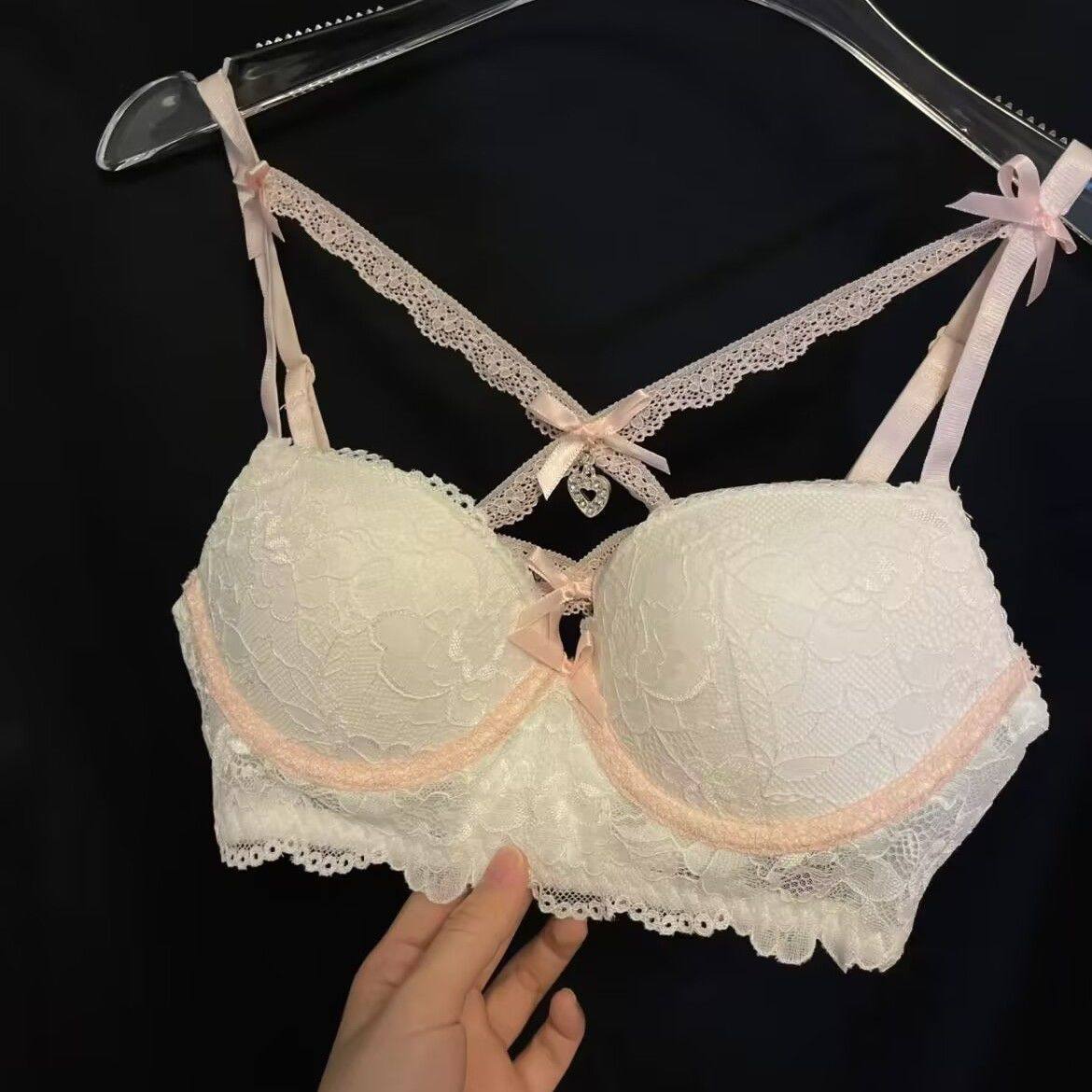 爱心钻钻~日系少女纯欲闪钻交叉蕾丝内衣套装性感蕾丝聚拢文胸bra,淘宝优惠券,粉丝福利购,淘宝优惠卷