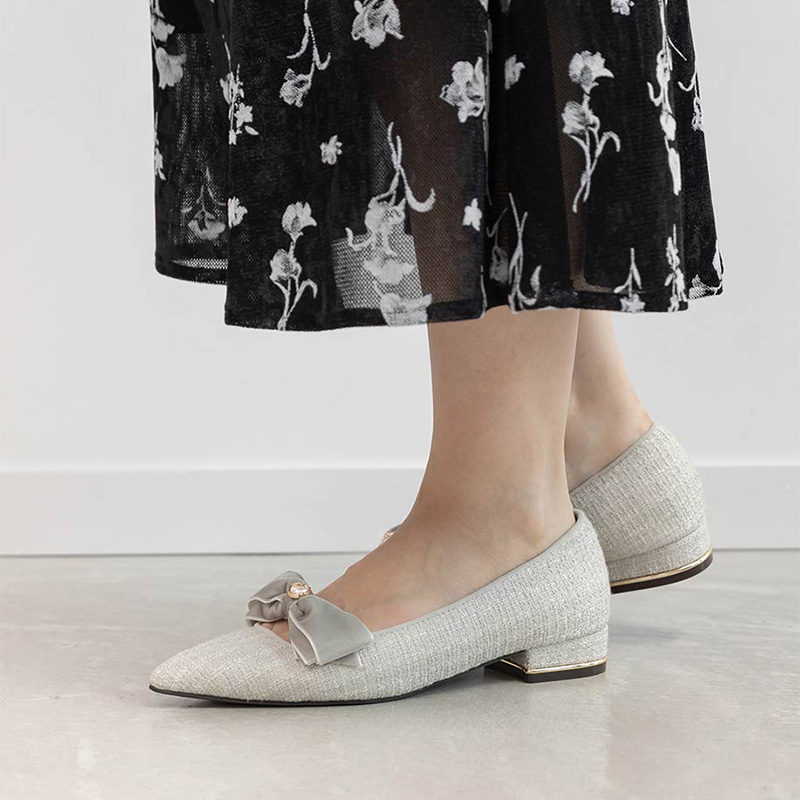 RANDA 25早秋新款天鹅绒蝴蝶结珍珠纽扣休闲平底高跟鞋 PP36008 - 图1