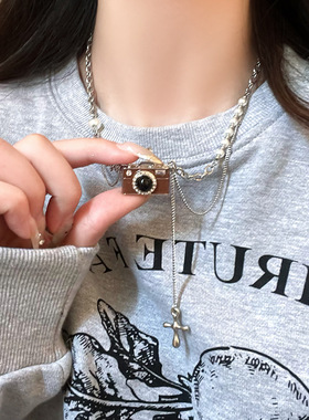 复古棕色相机流苏钛钢项链女甜酷辣妹风珍珠卫衣链设计感叠戴配饰