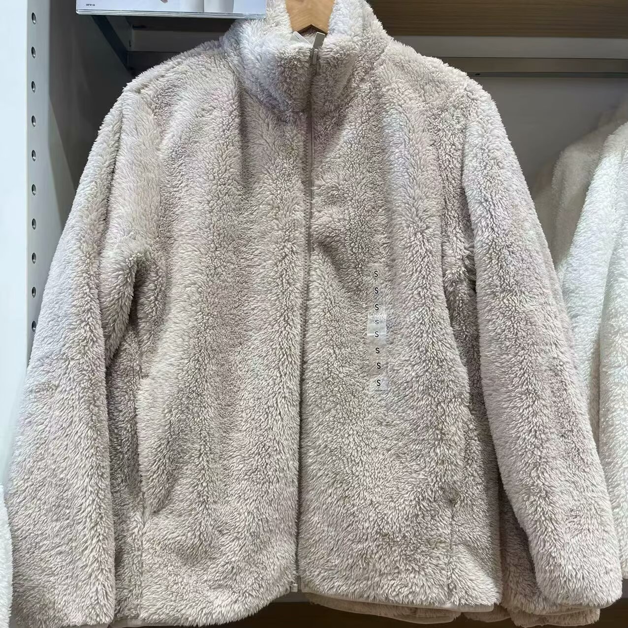 优优女装长绒摇粒绒拉链茄克/长袖保暖外套夹克秋冬新款E479611 - 图2