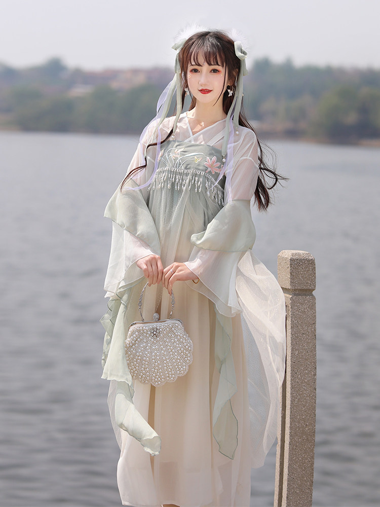 百合姬唐制女正品原创中国风汉服 安炎汉服