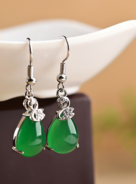 玉石匠冰种玉髓水滴耳钉 古法金镶嵌祖母绿色耳坠 翡翠色耳环