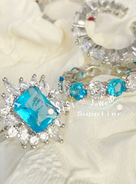 Sisi璀璨海蓝宝石戒指女 镀18K金 八心八箭珠宝水蓝浅粉彩宝指环