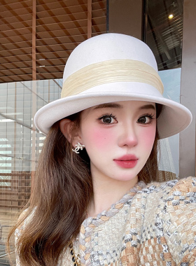 盆帽出游气质女秋冬气质