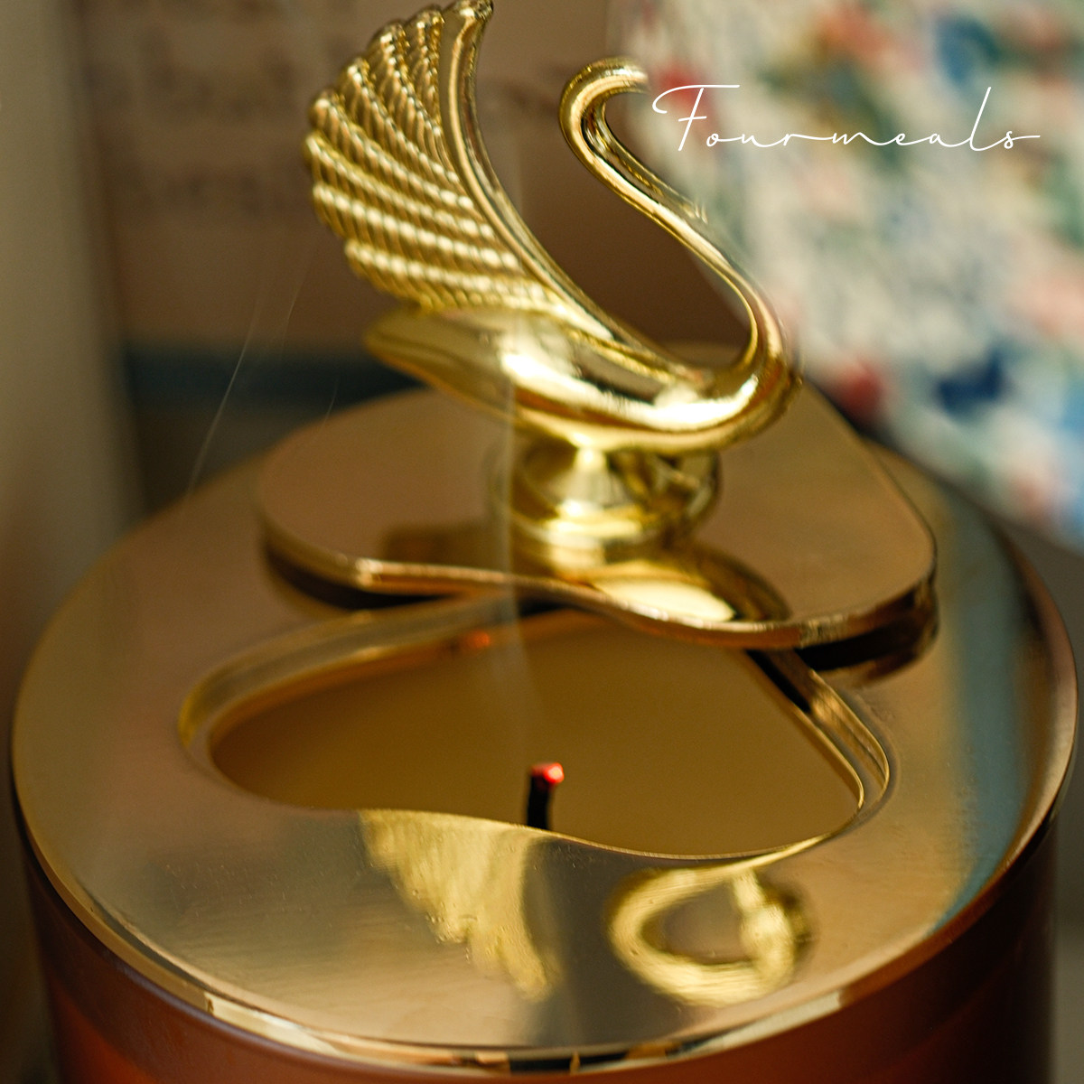 《天鹅商店》记忆圈聪明盖香薰蜡烛盖聚热防尘盖防挂壁氛围感工具,淘宝优惠券,粉丝福利购,淘宝优惠卷