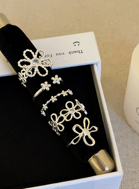 简约高级感花朵戒指女小众个性甜美气质时尚潮流通勤百搭指环戒子