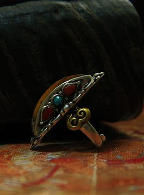 承李李原创设计 纯银镶嵌鸡油黄老蜜蜡珠宝玉石 复古轻奢老银戒指