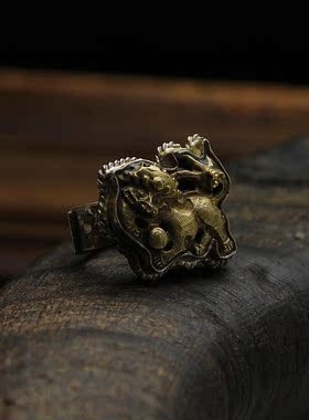 原创设计錾刻小狮子银指环时尚