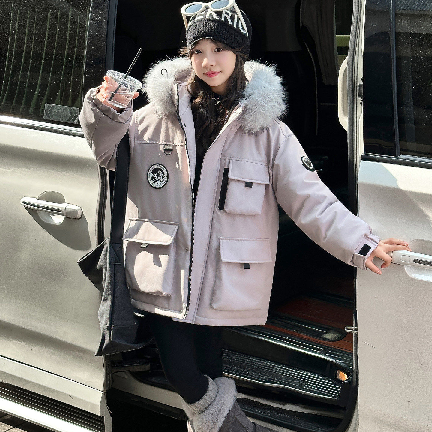 女童工装羽绒派克服2025新款大童冬季棉衣加厚外套韩系白鸭绒外套,淘宝优惠券,粉丝福利购,淘宝优惠卷