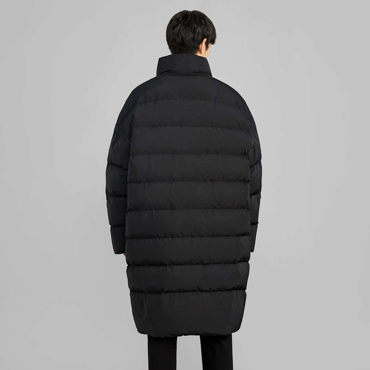 太平鸟男装胸口刺绣撞色字母羽绒服 太平鸟男装outlets店羽绒服