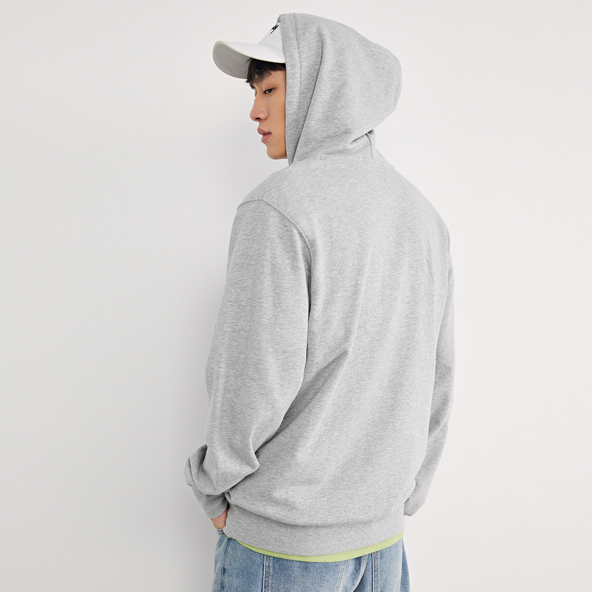 太平鸟男装奥莱新款立体刺绣卫衣 太平鸟男装outlets店卫衣