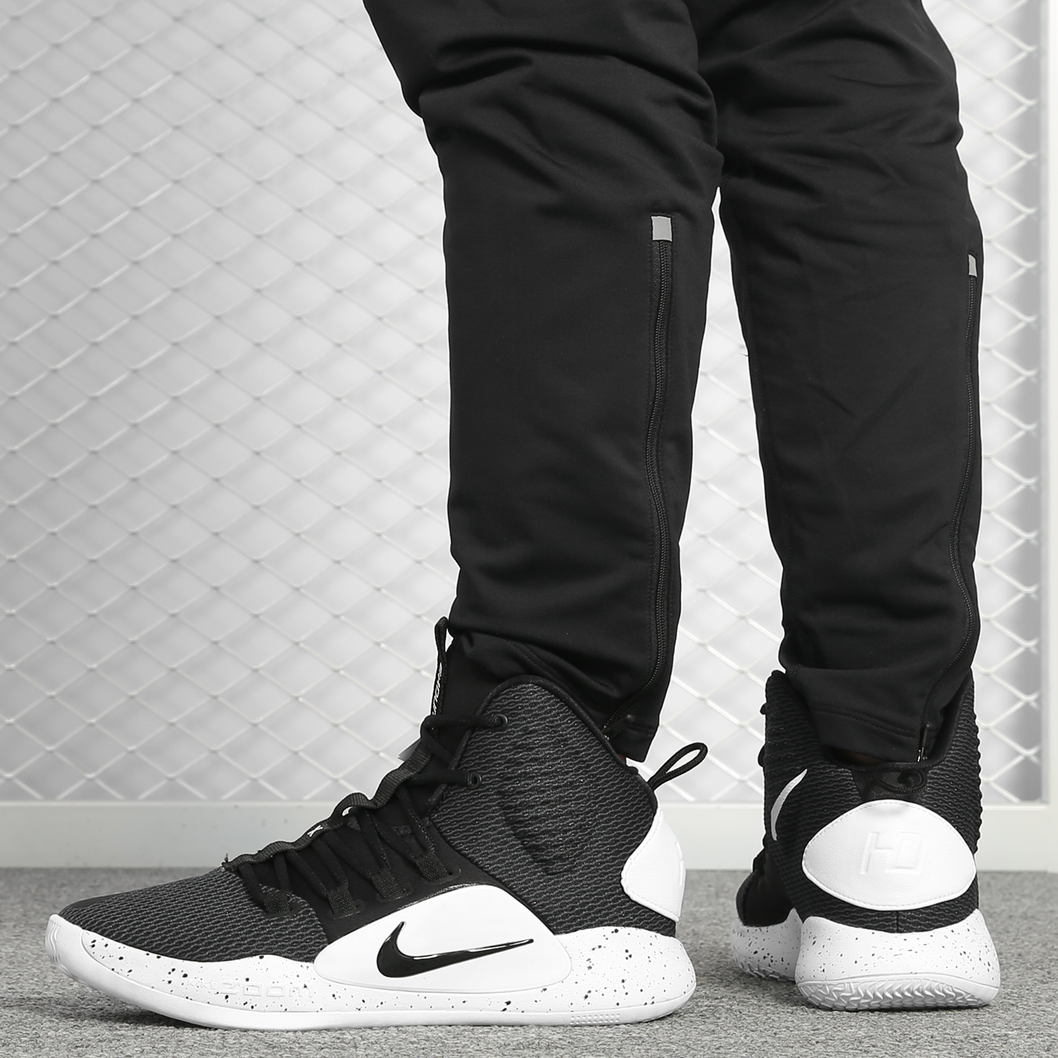 Nike/耐克正品 HYPERDUNK 男子透气减震耐磨中帮运动篮球鞋AO7890 - 图2