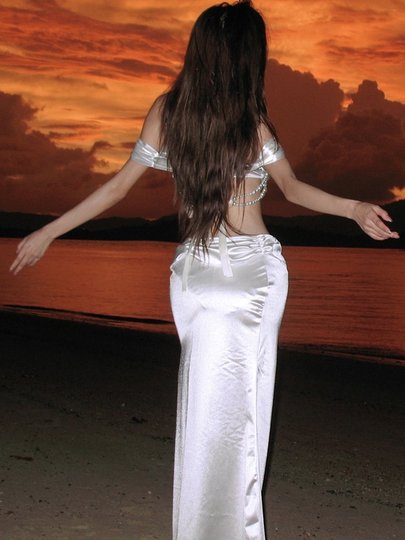 omom新款时尚性感小胸钢托聚拢比基尼四件套温泉沙滩度假女士泳衣