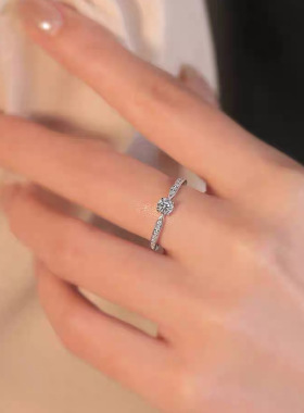 莫桑石初心戒指女时尚百搭求婚结婚仿真感开口指环情人节