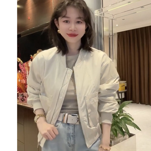 正版高货春秋户外棒球服小夹克服洋气pu拼皮立领短款女装大兜外套 - 图1