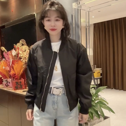正版高货春秋户外棒球服小夹克服洋气pu拼皮立领短款女装大兜外套 - 图0