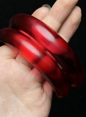 古玩旧藏大清漆器盒刚玉宝石玉圆条玉手镯女款纯红色镯子女