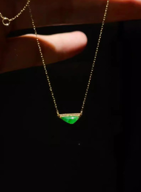 天然玉石小众mini三角形翡翠绿锁骨链时尚微镶项链2025夏季