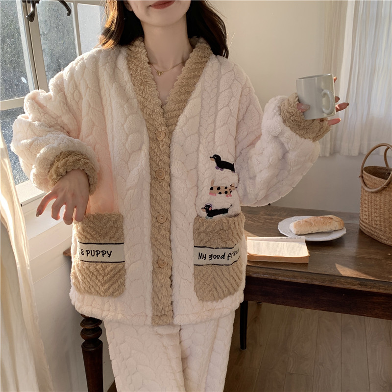 2025新款长袖卡通睡衣女春秋冬季珊瑚绒加厚保暖法兰绒家居服套装,淘宝优惠券,粉丝福利购,淘宝优惠卷