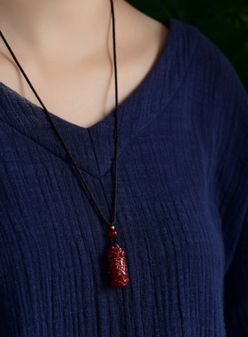 晶体砂朱砂六字真言吊坠莲花六字挂件本命年朱砂晶体砂吊坠挂件