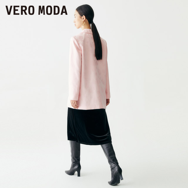 Vero Moda suit jacket ສໍາລັບແມ່ຍິງໃນພາກຮຽນ spring ແລະ summer ທີ່ມີຄໍ lapel ແປ, ຮູບແບບຊ້ໍາ floral, ແນວໂນ້ມຄົນອັບເດດ: versatile