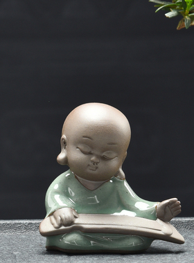 哥窑小沙弥摆件茶宠展示柜萌宠
