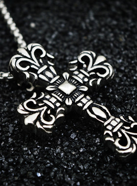 复古克罗星十字架钛钢吊坠项链