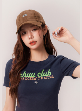 CHUU字母刺绣鸭舌帽女式202年夏季新品韩系时尚休闲磨破棒球帽子