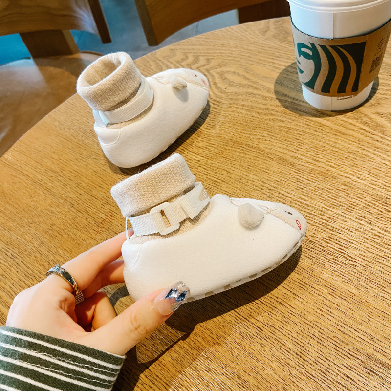 春秋冬季婴儿鞋0-1岁3-6-9个月男女宝宝软底学步新生不掉布鞋袜12