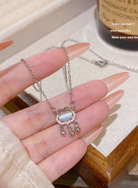 时尚轻奢饰品女高级感钛钢项链配饰小众设计平安锁吊坠精致链骨链