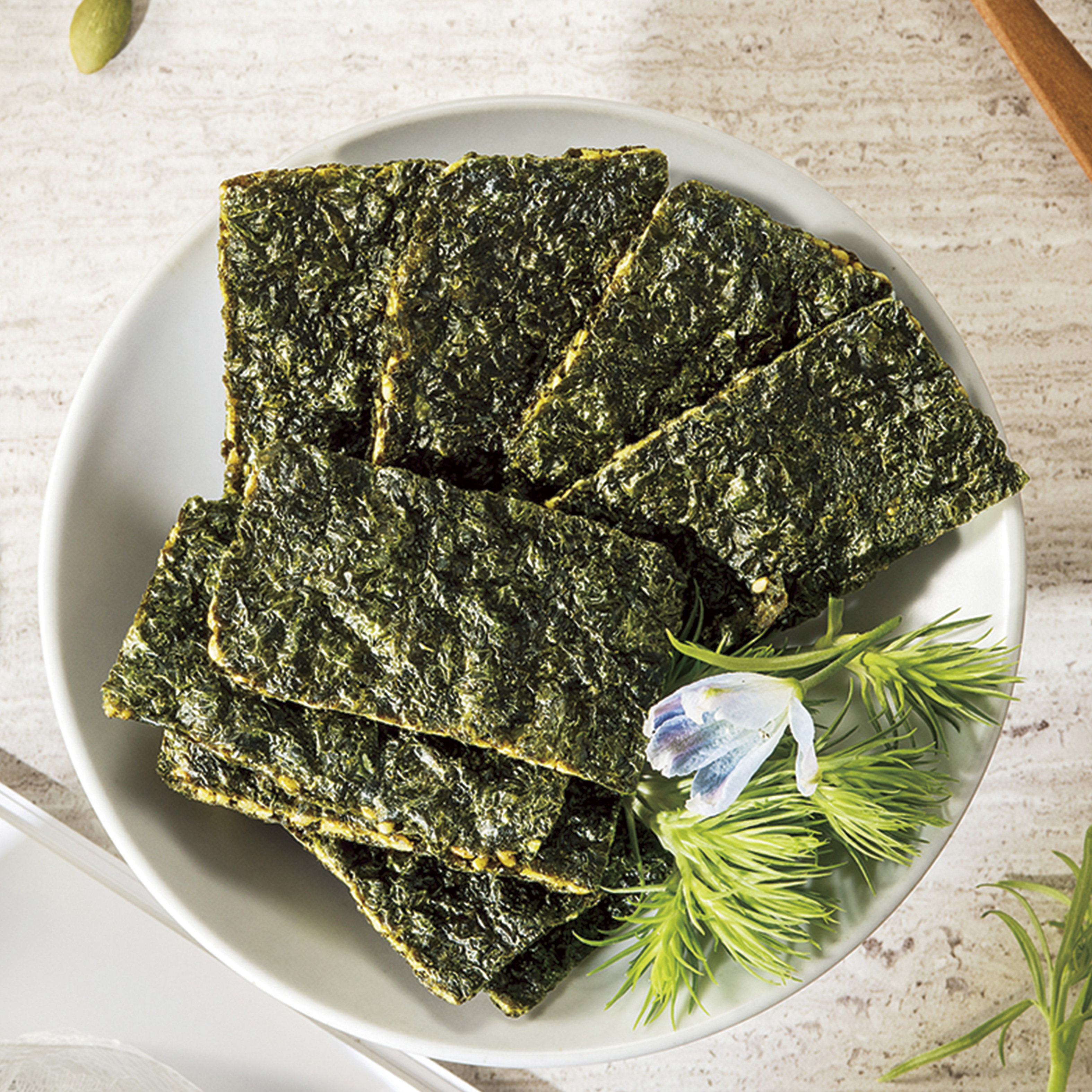 夹心海苔芝麻巴旦木味紫菜海味零食休闲爆款零食swd