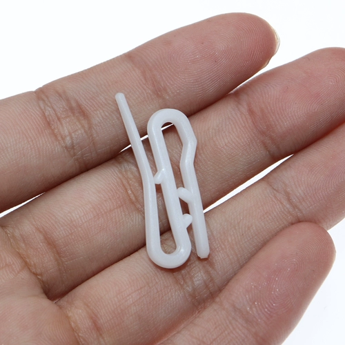 Применимо к Ютонг Хаггигин Косстер занавес