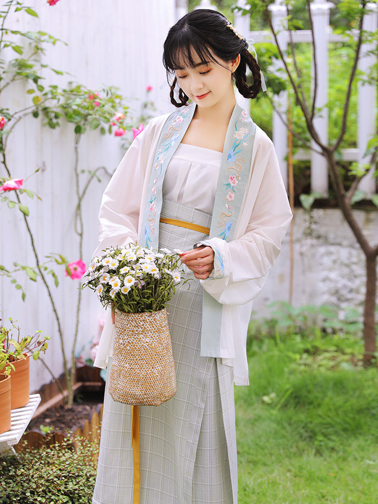 宋制汉服三件套原创日常薄款裙白菜 陌若汉服