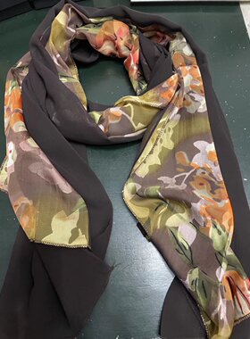工艺品/礼品/南京特产 南京云锦 红色花朵精品围巾丝巾遮阳装饰