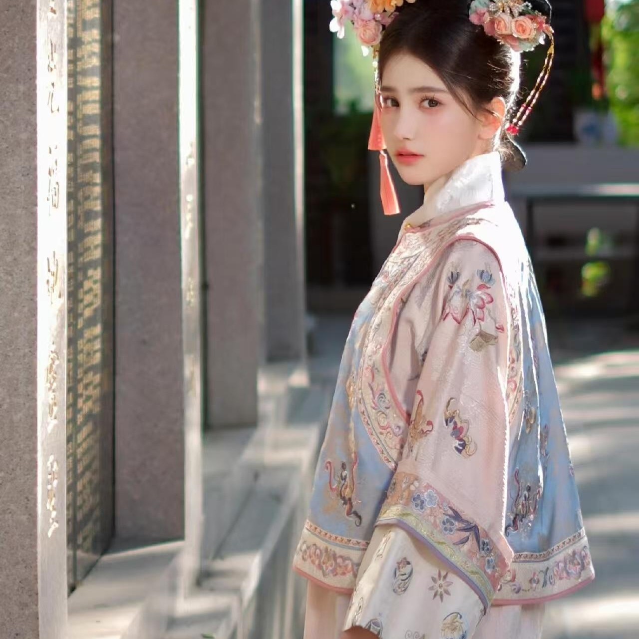 汉服女宫廷风贵妃格格旗装服清朝中国风旗袍马甲古装北京服装旅拍,淘宝优惠券,粉丝福利购,淘宝优惠卷