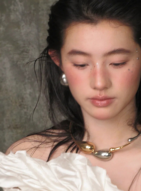 水舞D1173极简时髦水滴状项圈项链轻奢高级感颈饰婚礼造型配饰