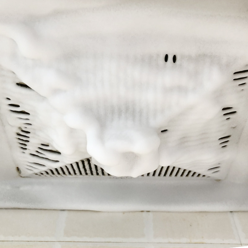  瑞亿卡威油污清洁剂