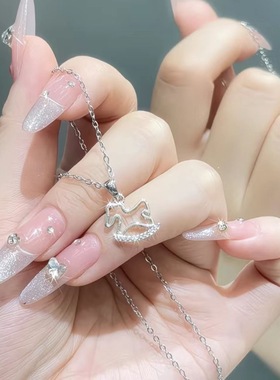 童趣镂空小马项链女轻奢小众气质