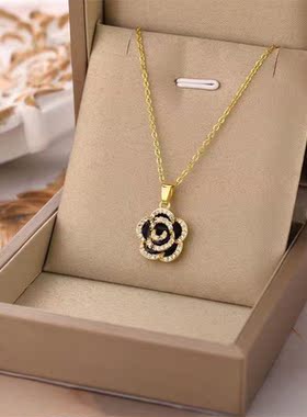 设计感小众黑色山茶花项链女锁骨链2023年新款ins简约气质颈链夏