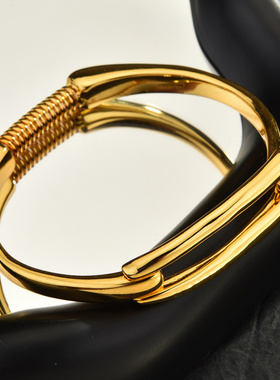西班牙热卖简约手镯35