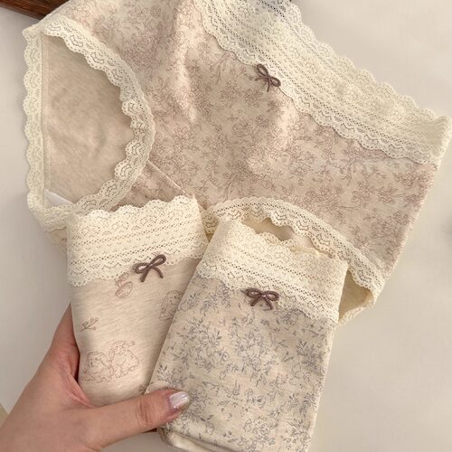 温柔山茶亲肤A类棉蕾丝女士内裤10A抑菌纯棉裆三角裤中腰包臀印花 - 图1