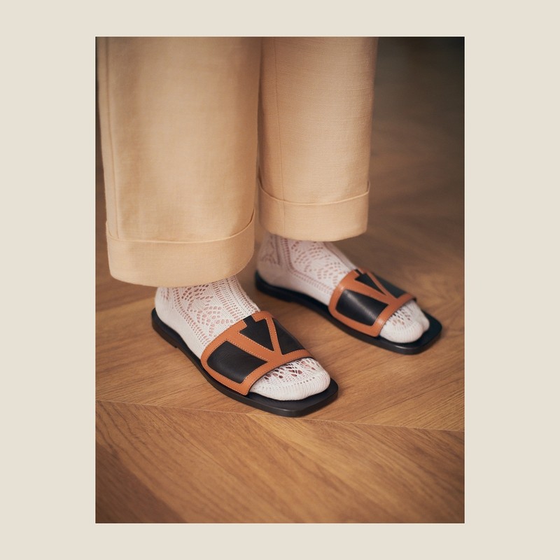 [礼物]华伦天奴VALENTINO男士 VIVA SUPERSTAR 拖鞋式凉鞋,淘宝优惠券,粉丝福利购,淘宝优惠卷