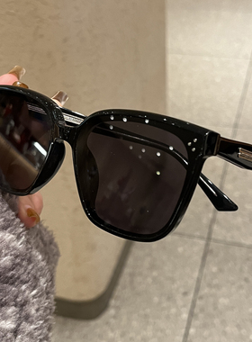 黑框墨镜女显脸小防晒素颜高级感