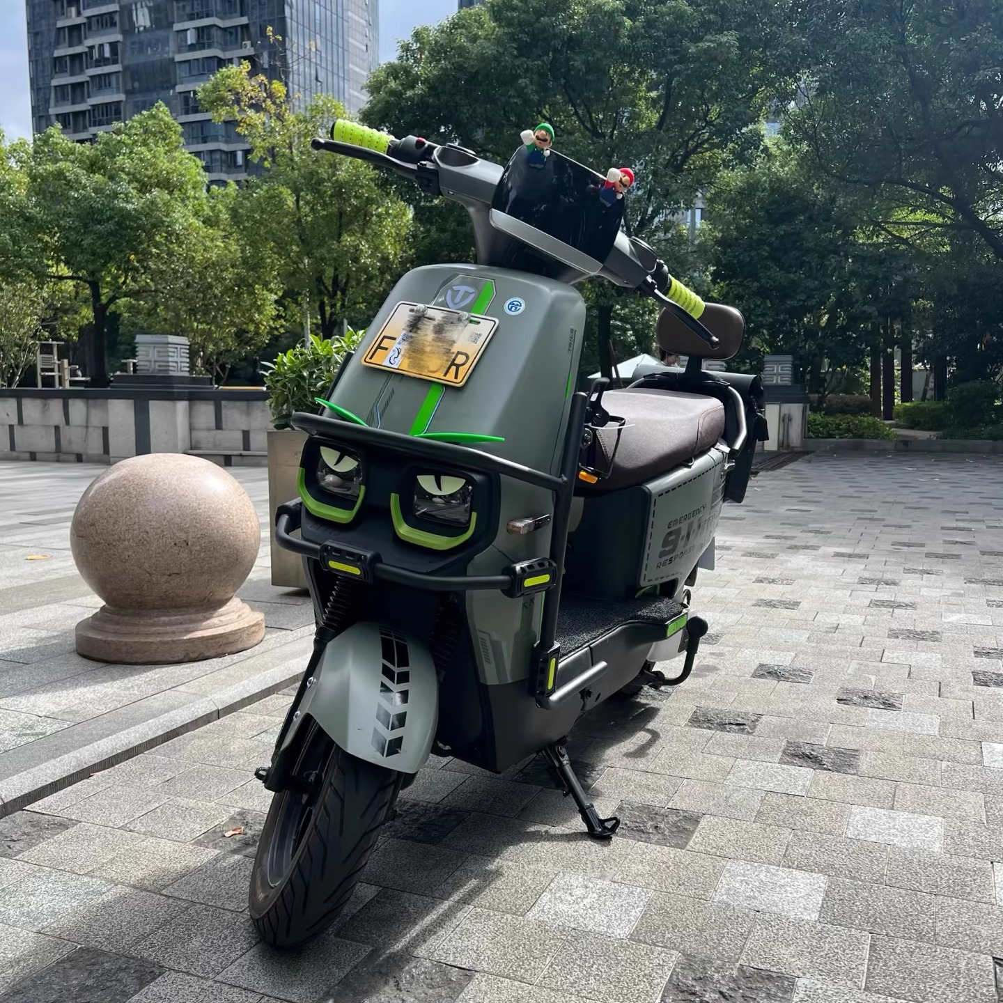 适用于台铃超能S赤兔/苍穹电动车身机甲改装贴纸配件车头装饰贴花 - 图0