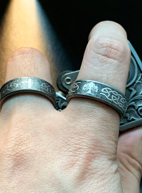 生命之树-古法钛钢窄款戒指做旧