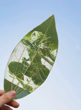 儿童节创意礼物树叶雕刻动漫人物
