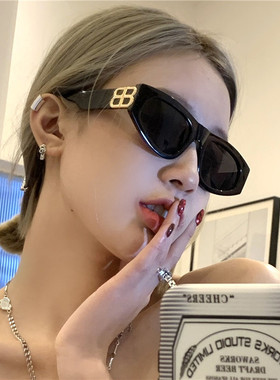 欧美风双B猫眼黑太阳镜可配近视