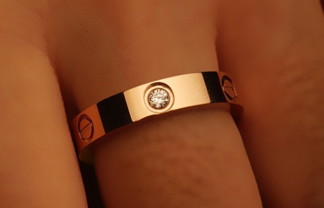 情侣钛钢男 女 玫瑰金送人生日礼物戒指婚戒激光刻字免费个性订制 - 图0