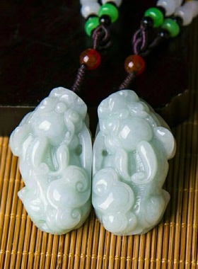 天然翡翠貔貅吊坠 A货 招财转运翡翠玉石冰种男女情侣款毛衣链